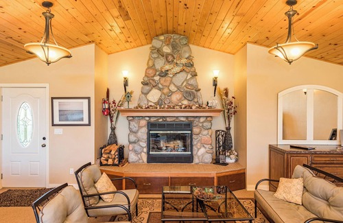Sequim Cabin | Olympic View room - King, Queen, full kitchen, Hot tub