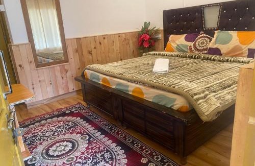 Tosh House | Om parvati