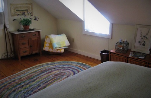 Clinton Corners Bed & Breakfast | Omega Special Sun thru Thurs 5 day minimum 3 miles away