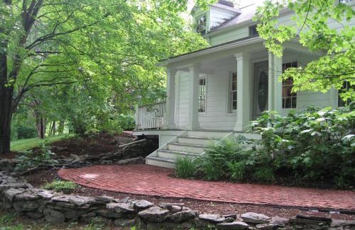 Clinton Corners Bed & Breakfast | Omega Special, Sun thru thurs 5 night minimum
