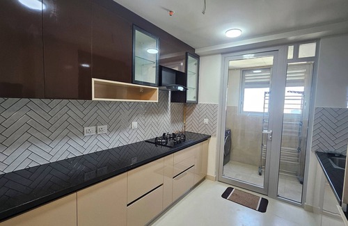 Perungudi Apartment | OMR Vista, High Floor|Luxury Stay|Clsoe to WTC