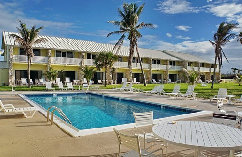 Bahamas Terrace Apartment | On a beautiful private beach!