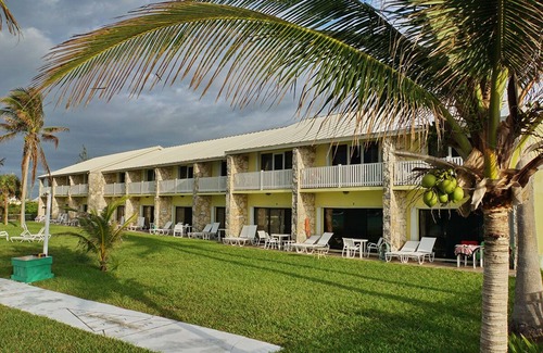 Bahamas Terrace Apartment | On a beautiful private beach!