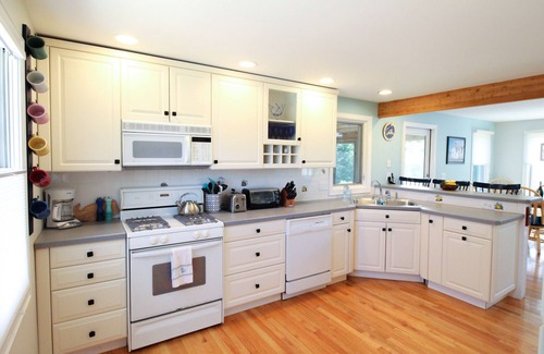 Katama House | On HGTV! New w/Hot Tub, Bocce Court, AC, WALK to Town & Beach!