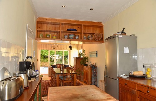 Newlands House | On Pinewood Guest House