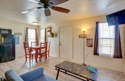 Cayuga Apartment | On-Site Boat Ramp: Pet-Friendly Kerens Studio!
