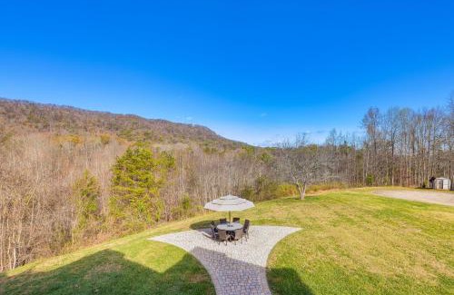 Kingsport House | On-Site Hiking Bays View Lodge in Kingsport!