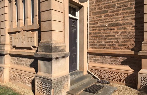 Gawler Apartment | On the doorstep of the Barossa Valley.