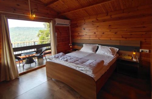 Anjanvel Hotel | On The High Ground Tourism Point