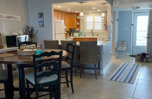 Ormond Beach Condo | ON THE OCEAN NO STREET TO CROSS !