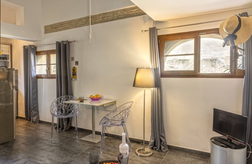 Erbalunga Apartment | On the port of Erbalunga cosy apartment sleeps 4