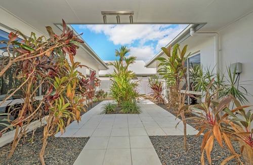Douglas House | On the river in Douglas, Townsville