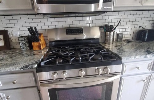 Burnet House | On Top Of SpiderMountain-2Bed/2Bath-HotTub-Gameroom.