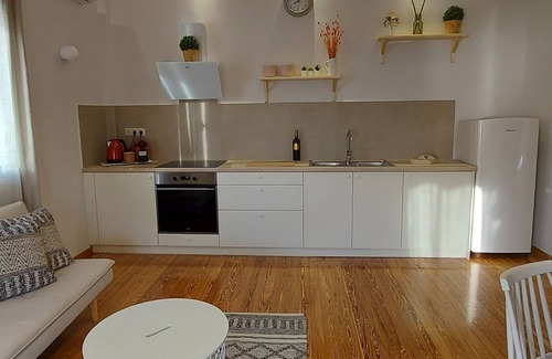 Loutraki Apartment | Onar Beachfront Residence