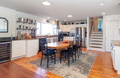 Wappingers Falls House | Once in a Lifetime Hudson River Views - 6 bedrooms, sleeps 12