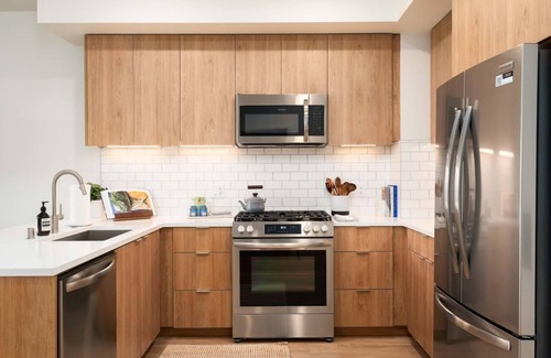 Burlingame Condo | One Adrian 1BR Condo with Resort-style pool