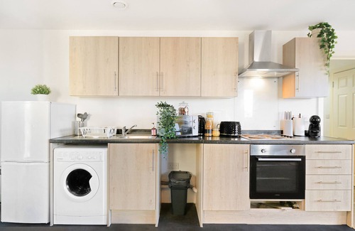 George Green Apartment | One Bed Apartment with Private Balcony