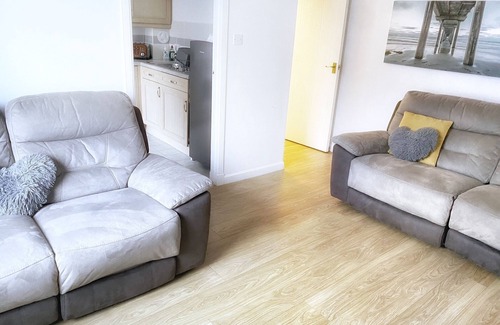Aberdeen West End Apartment | One Bed central apt with parking
