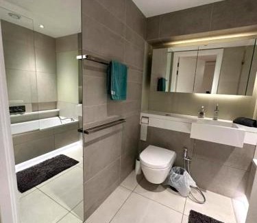 Nine Elms Apartment | One Bed Flat in Vauxhall