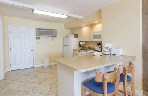 Daytona Beach Shores Resort | One Bedroom, Luxury Condo, Daytona Beach Shores 2756437