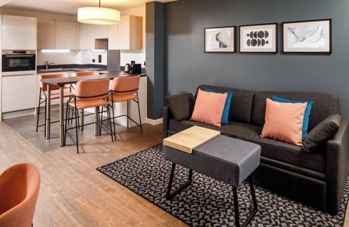 Sutton South Apartment | One Bedroom Apartment Near Sutton High School LON