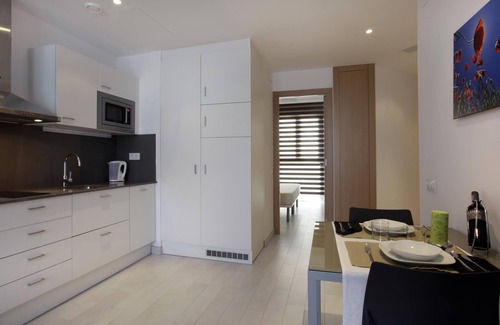 Les Corts Apartment | One-bedroom apartment for 4 on the 3rd floor