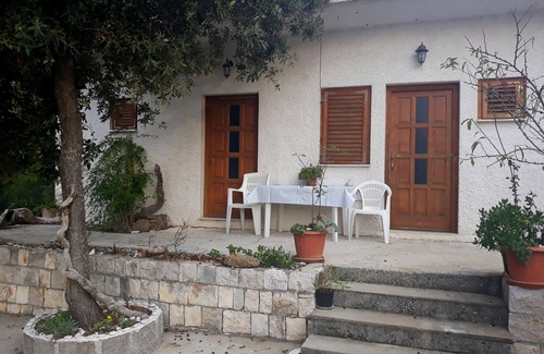 Kobas Apartment | One bedroom apartment with terrace Cove Blaca, Mljet (A-10416-b)