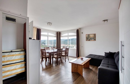 Podglavica Apartment | One bedroom apartment with balcony Stupin Čeline, Rogoznica (A-19462-a)