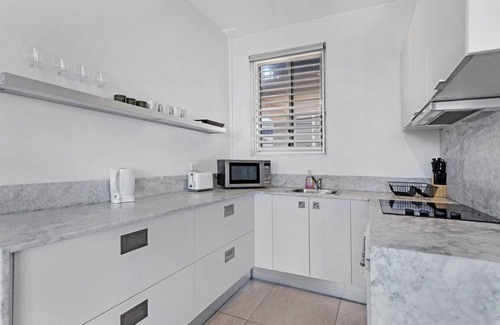 Maroubra Apartment | One bedroom Apartment at Maroubra Beach