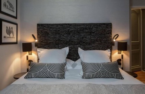 Hotel de Ville - Quinconces Hostel | One Bedroom Apartment
