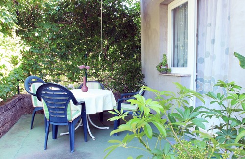 Pirovac Apartment | One bedroom apartment with terrace Pirovac, Šibenik (A-20015-b)