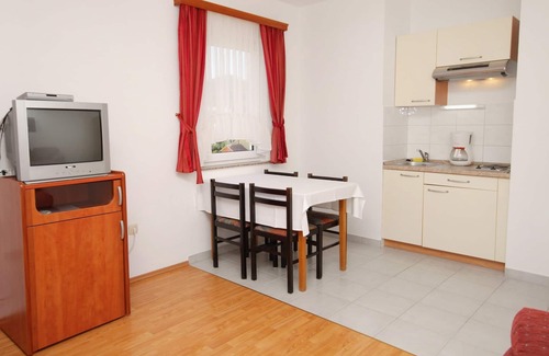 Vinjerac Apartment | One bedroom apartment with terrace and sea view Vinjerac, Zadar (A-3248-d)