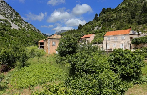 Trstenik Apartment | One bedroom apartment near beach Trstenik, Pelješac (A-4567-a)