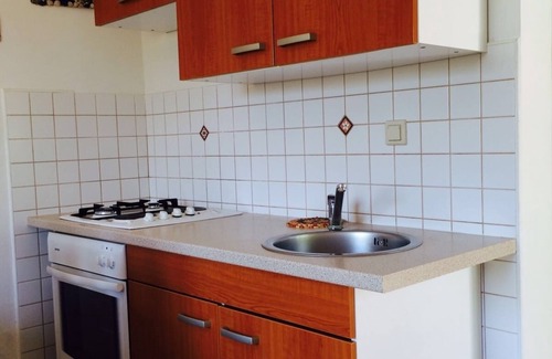 Vinisce Apartment | One bedroom apartment with terrace Vinišće, Trogir (A-17062-a)