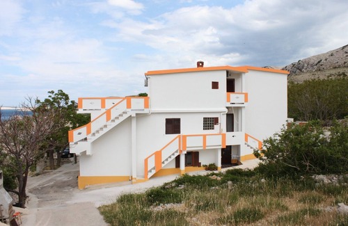 Metajna Apartment | One bedroom apartment with terrace and sea view Metajna, Pag (A-6421-b)