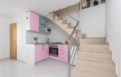 Racisce Apartment | One-Bedroom Apartment In Racisce