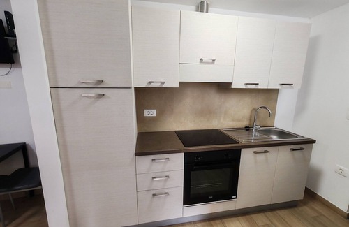 Koper Apartment | One Bedroom Apartment in Koper with Shared Terrace