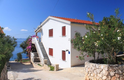 Zdrelac Apartment | One bedroom apartment near beach Ždrelac, Pašman (A-8406-b)