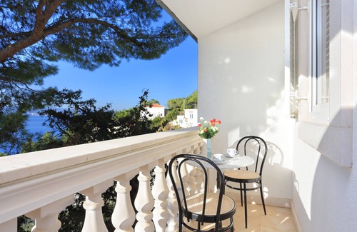 Marusici Apartment | One bedroom apartment with balcony and sea view Marušići, Omiš (A-18497-b)