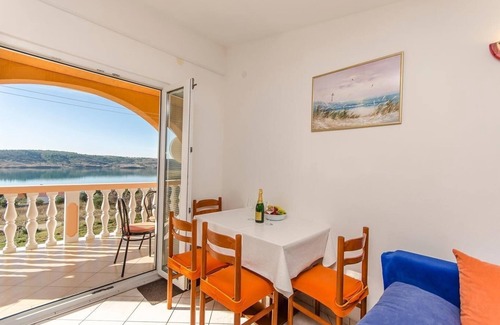Rtina Apartment | One bedroom apartment with balcony and sea view Rtina - Miočići, Zadar (A-13072-a)