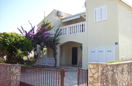 Sevid Apartment | One bedroom apartment with balcony and sea view Sevid, Trogir (A-11505-a)