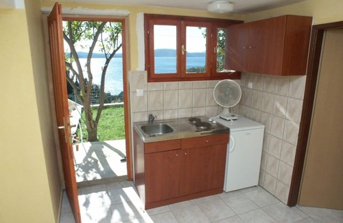 Krucica Apartment | One bedroom apartment with terrace and sea view Slađenovići, Dubrovnik (A-2162-a)