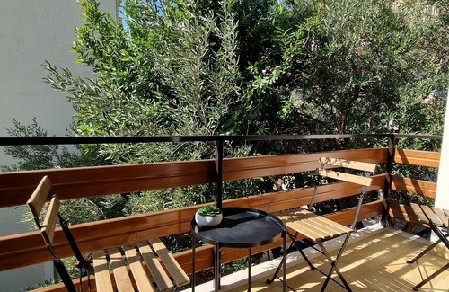 Duce Apartment | One bedroom apartment with balcony and sea view Duće, Omiš (A-2821-c)