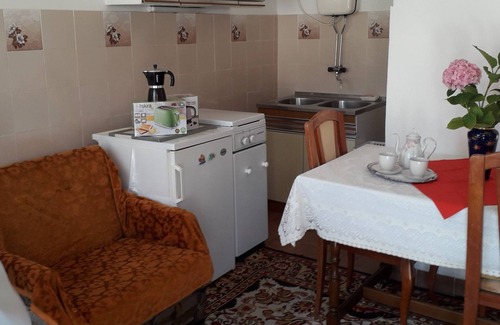 Vis Apartment | One bedroom apartment with balcony and sea view Vis (A-2436-a)