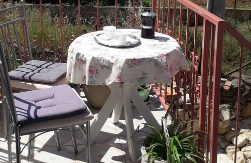 Vis Apartment | One bedroom apartment with balcony and sea view Vis (A-2436-a)