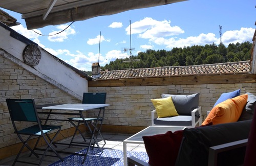 Meyrargues Apartment | One bedroom appartment with rooftop - 15 min from Aix-en-Provence