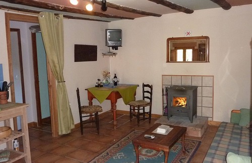 Lubrin Cottage | One Bedroom Cottage with Pool, Private Terrace, Garden and Mountain Views