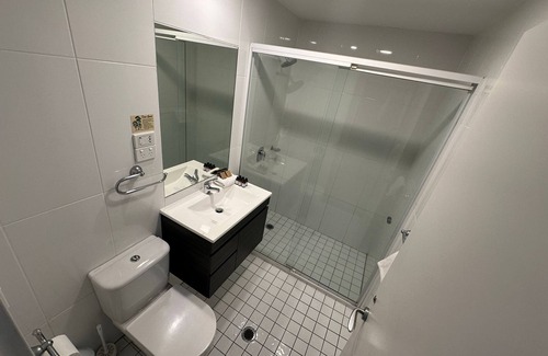 Hamilton Apartment | One Bedroom Deluxe Apartment