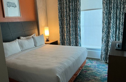 Market District Resort | One bedroom during RACE WEEK.