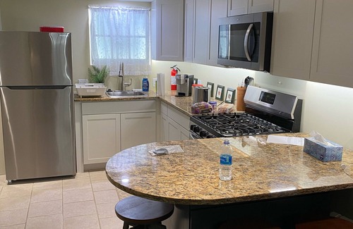 Columbus House | One Bedroom Executive Hideaway